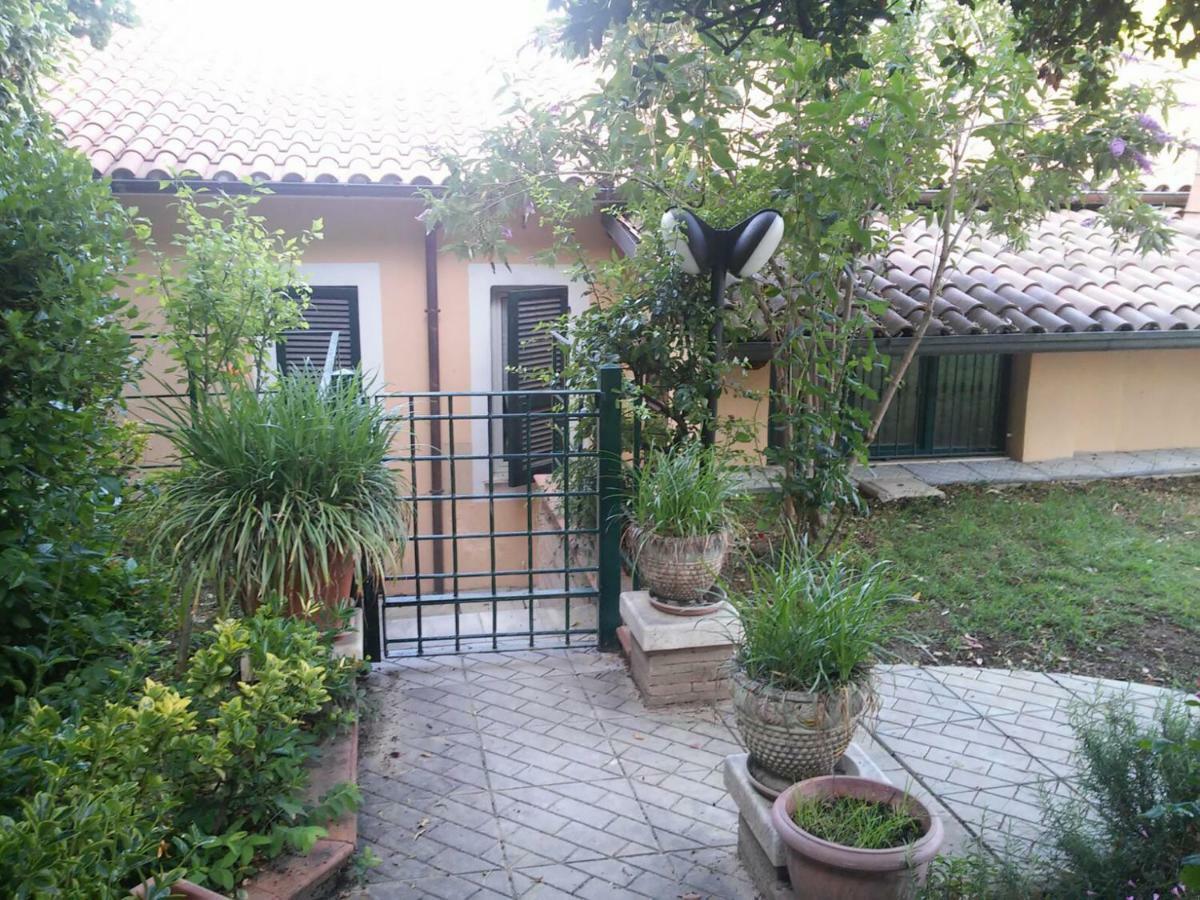 B&B Porta Bazzano LʼAquila Exterior foto